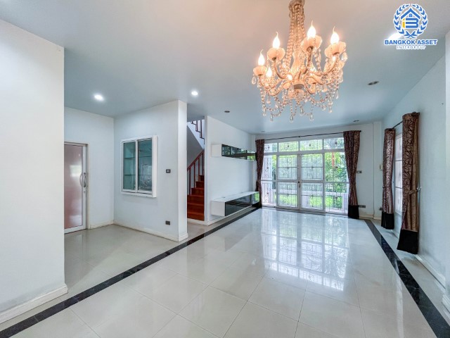 *****บ้านเดี่ยวมือสองย่านนนทบุรี ม.ลลิลอินเดอะพาร์ค บางใหญ่-กาญจนาภิเษก เนื้อที่ 56.2 ตร.ว. ฟังก์ชัน 3 ห้องนอน 2 ห้องน้ำ 2 ที่จอดรถ มาพร้อมของแถมเพียบ! บนทำเลดี เพียง 5 นาทีถึงรถไฟฟ้าสายสีม่วง "สถานีตลาดบางใหญ่" ใกล้เซ็นทรัลเวสต์เกต และทางด่วน "กาญจนาภิเษก"